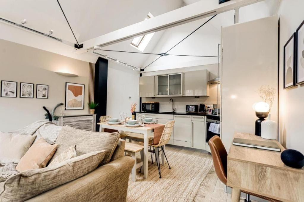 Apartment In Area In The Towers Elite Flat Wt Views Of The Cathedral *